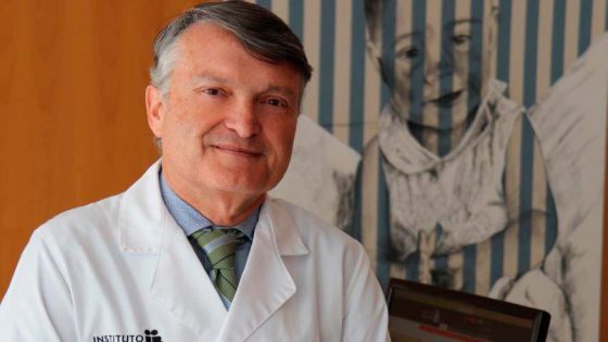 Dr Rafael Bernabeu highlights the importance of assessing all patients’ ovarian reserve in a speech at the Obstetrics and Gynaecology Society Congress