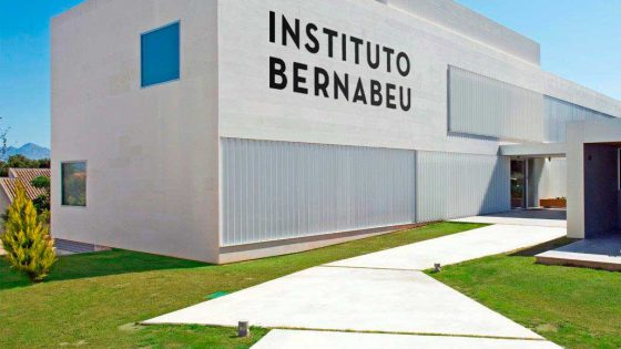 Das Instituto Bernabeu hat sein gesamtes medizinisches und chirurgisches Material zur Bekämpfung des Coronavirus zur Verfügung gestellt