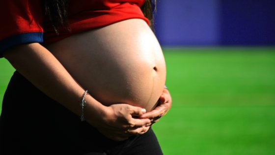 Estreñimiento en el embarazo: remedios para combatirlo