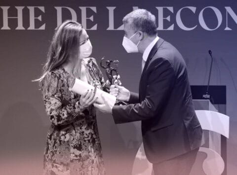 Instituto Bernabeu receives the Innovative Company prize awarded by the Alicante Chamber of Commerce, a recognition of more than thirty years of experience.