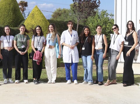 Instituto Bernabeu participa en el XX Congreso de Estudiantes de Farmacia de Alicante