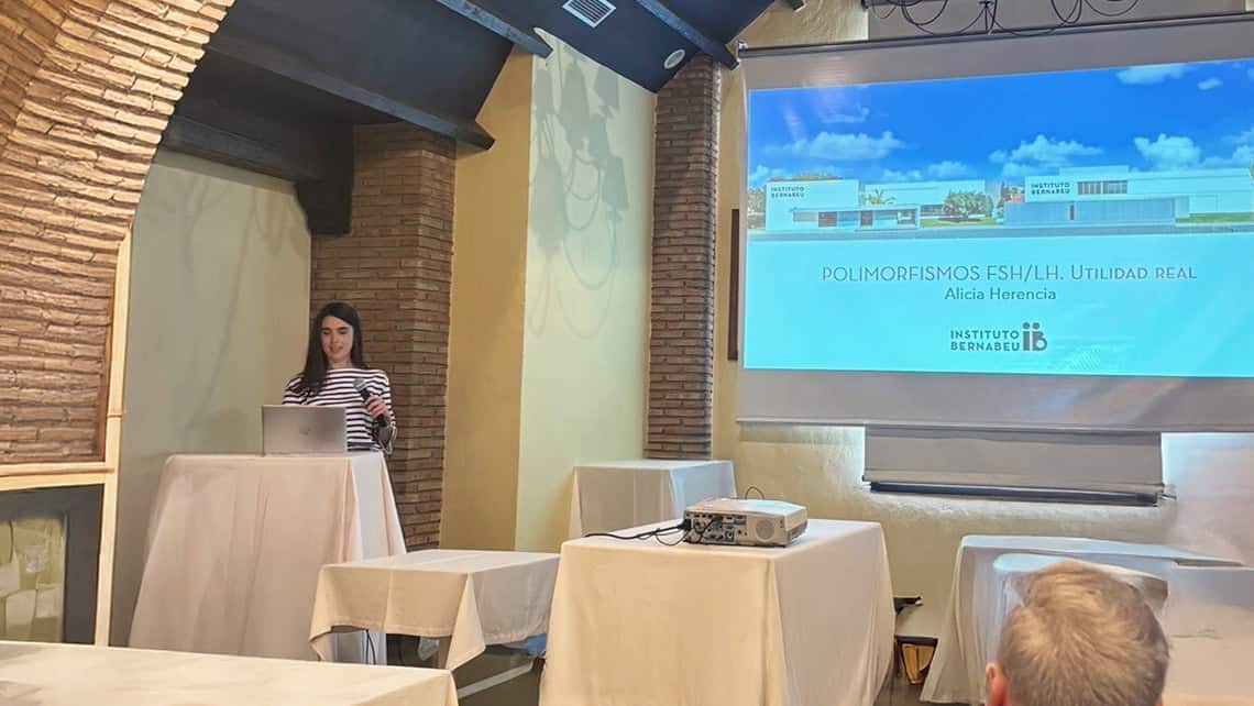 Dr Alicia Herencia participates in the19th edition of the La Calahorra Forum on Reproduction.