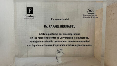 Homenaje de la Universidad de Alicante y FUNDEUN al Dr. Rafael Bernabeu